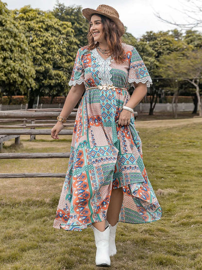 Plus Size Lace Detail Printed Half Sleeve Midi Dress